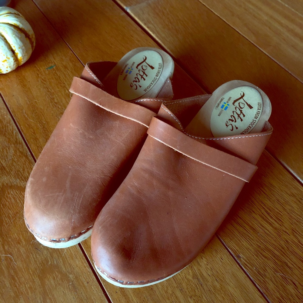 Lotta from Stockholm brown leather clogs